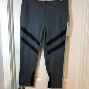 Yogalicious Cropped Yoga Pants